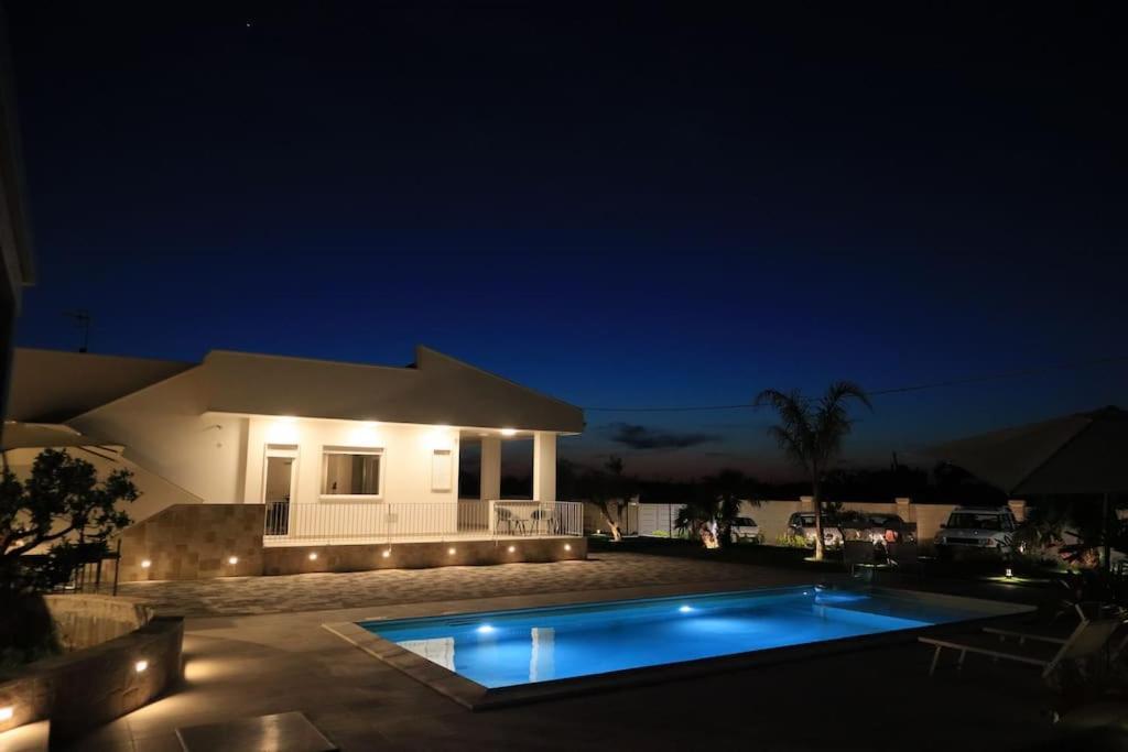 Malia Holiday Villa 콘베르사노 외부 사진